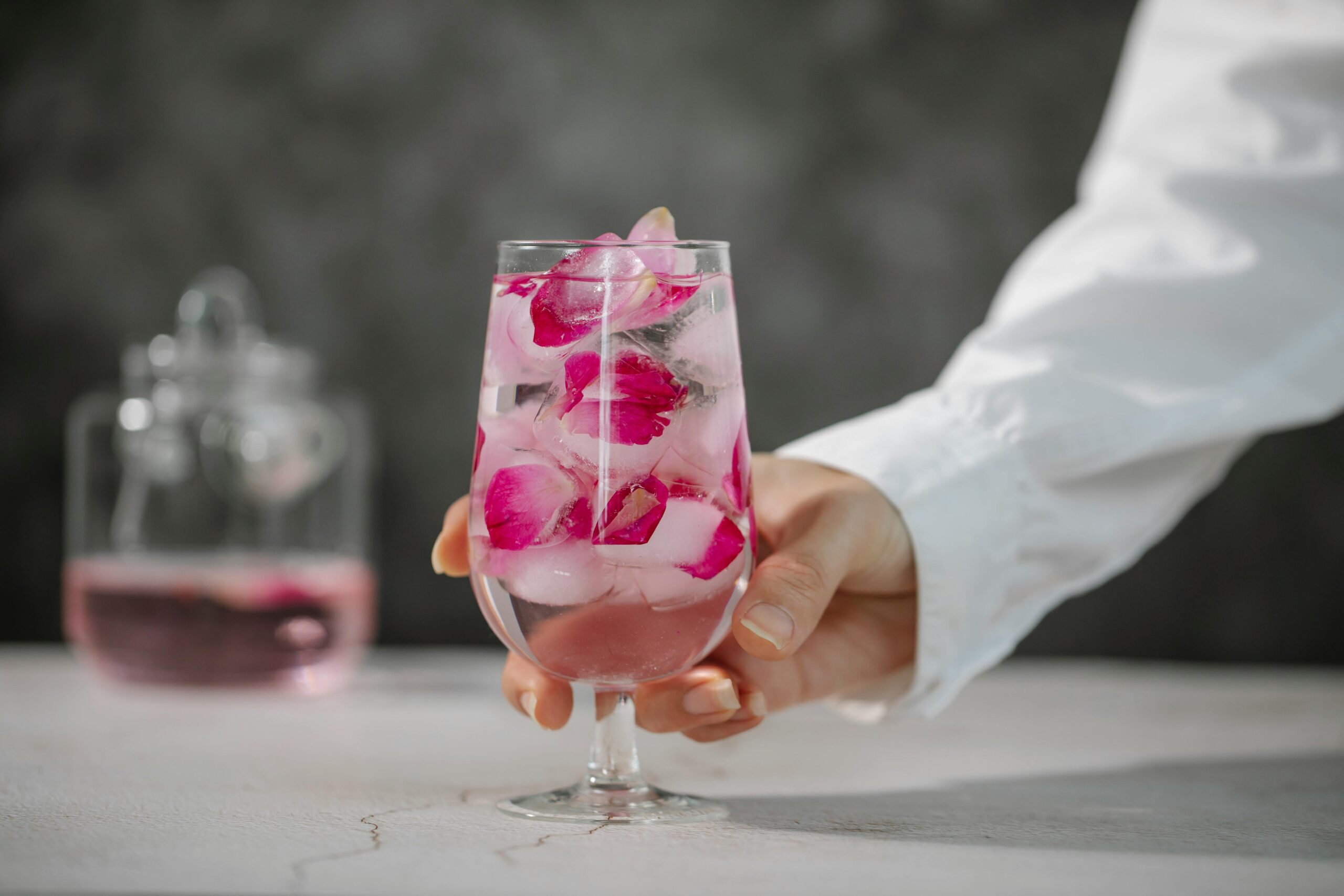 Health Benefits of Rose Water: Nature’s Healing Gift